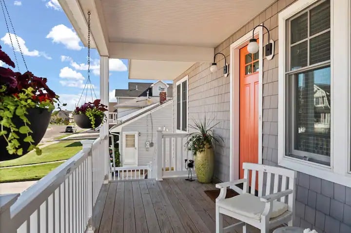 #38 Stunning Colonial