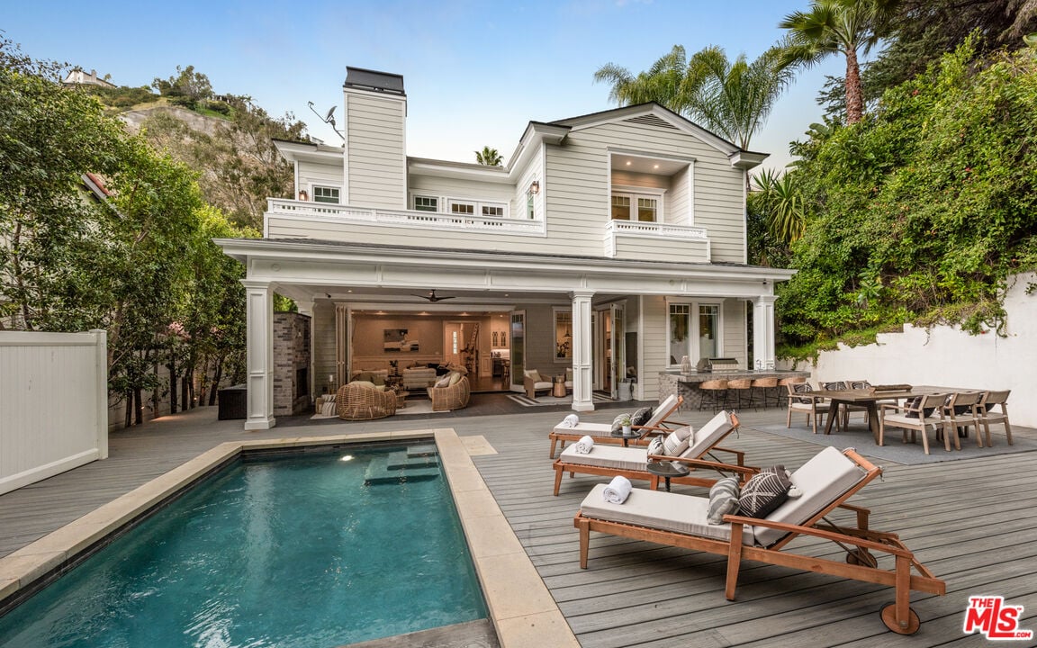 Luminor Heights, Laurel Canyon Blvd, 90046