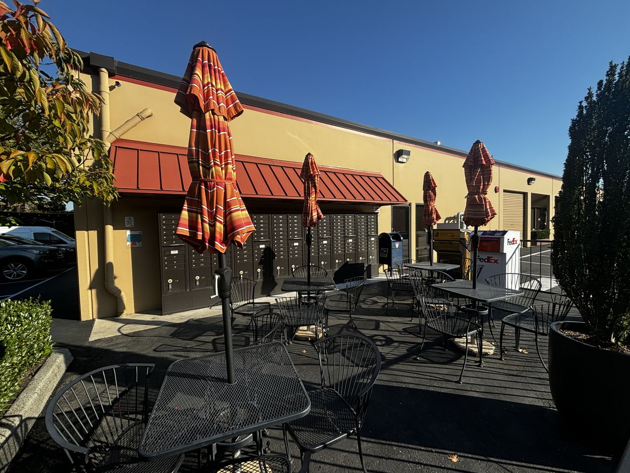 309 S Cloverdale St - Sublease