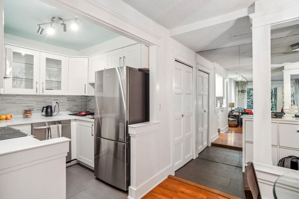 1405 W 15th Ave, #114