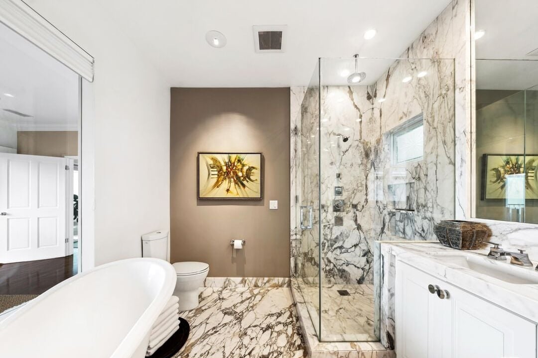 Sierra Mar Dr, 90069