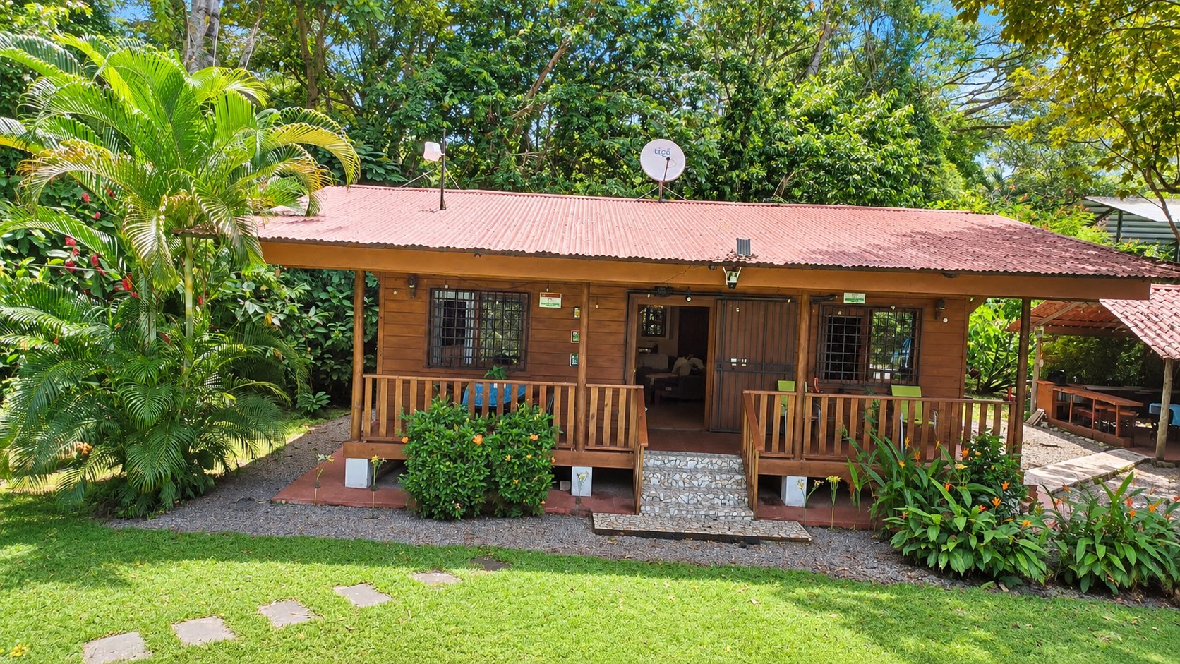 Riverside Cabin in Uvita | 0.98-Acre Estate with Room to Expand