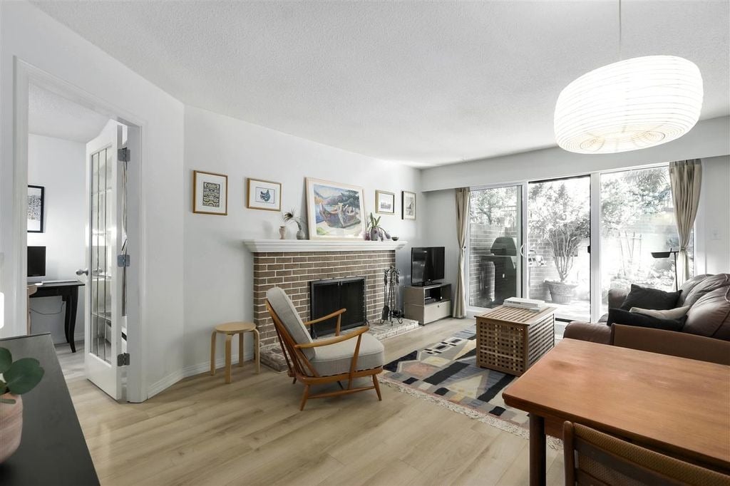 2255 York Ave, #109