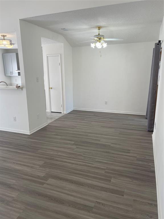 8011 Bluejay Twin Cir