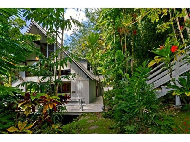 3312 Paty Dr, Honolulu 96822