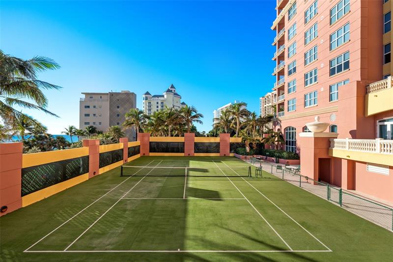 2100 N Ocean Blvd: Unit 18D