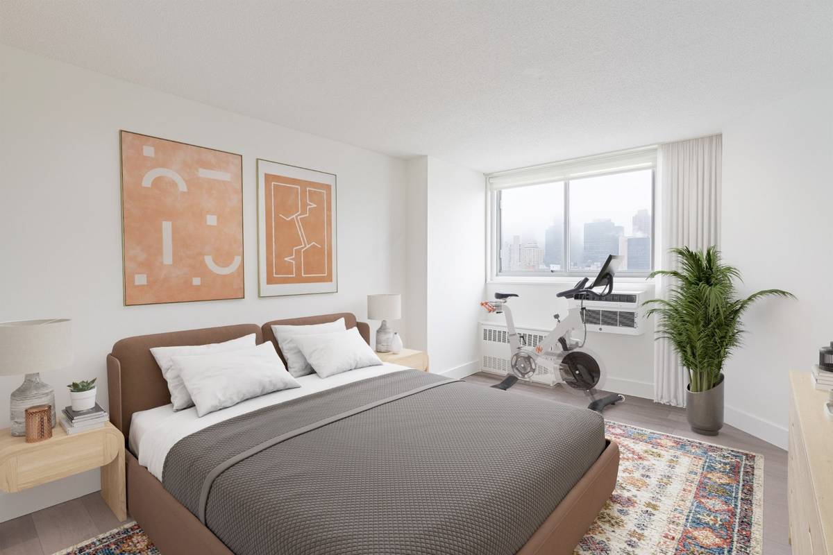 2BR with Enclosed Balcony on the East Side