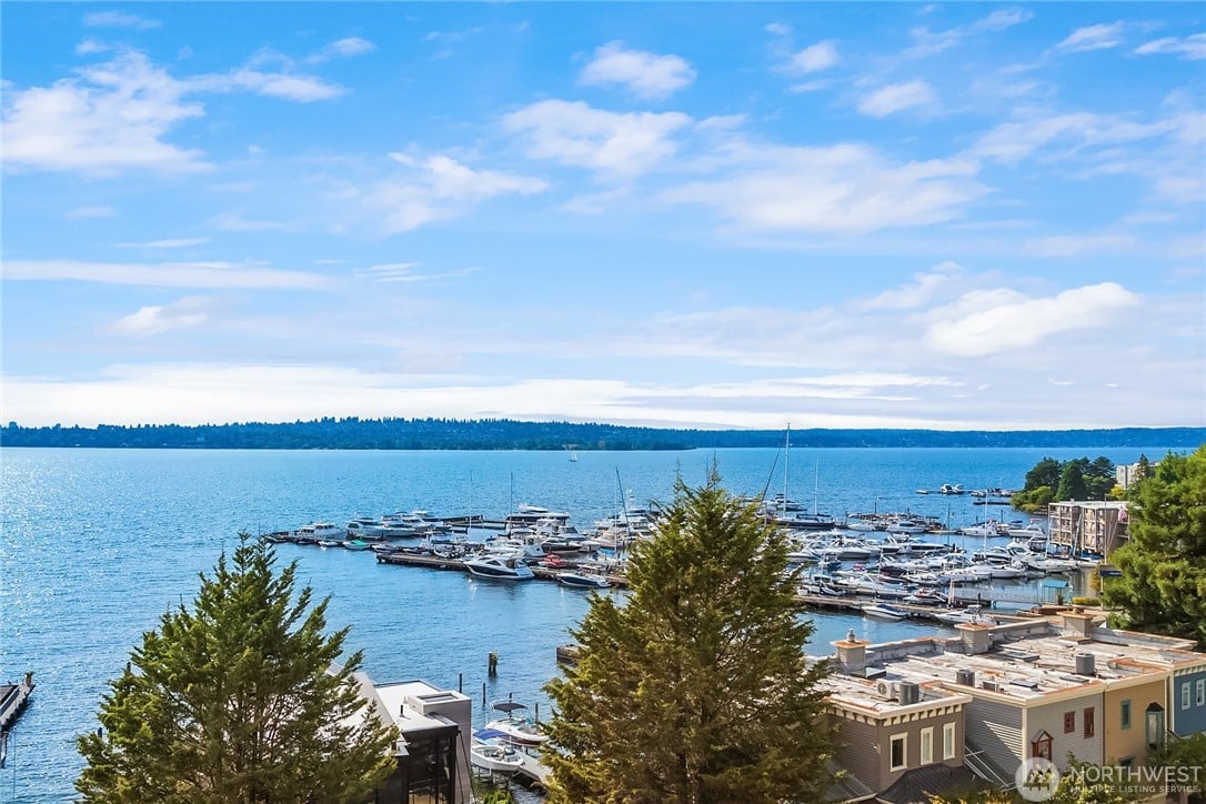 311 2nd Street S Unit: 102