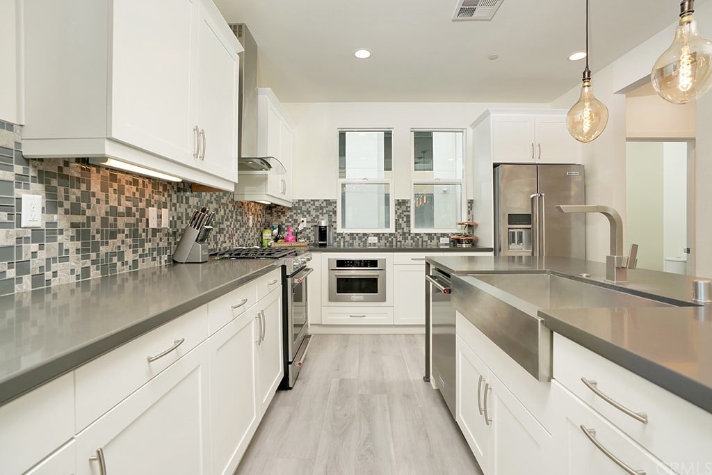 1687 Monarch 17 West