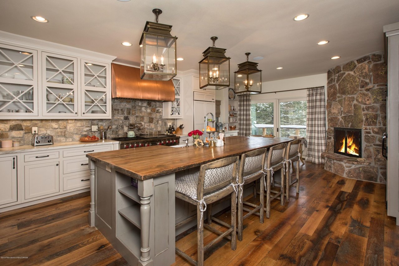 3775 W Mccollister Dr