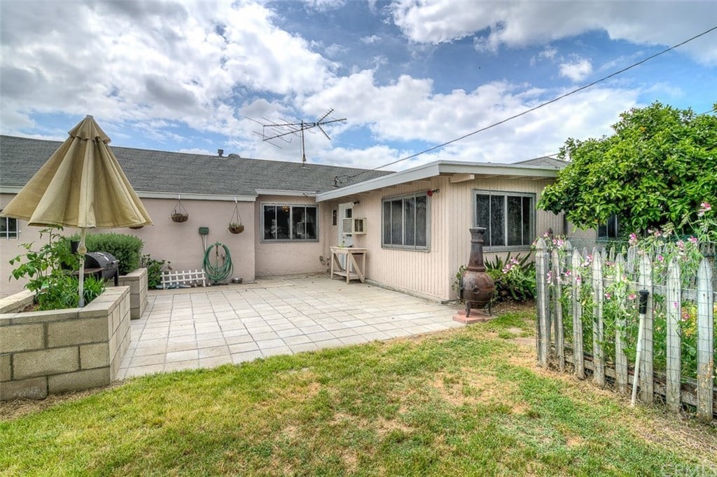 12341 Flagstone Pl