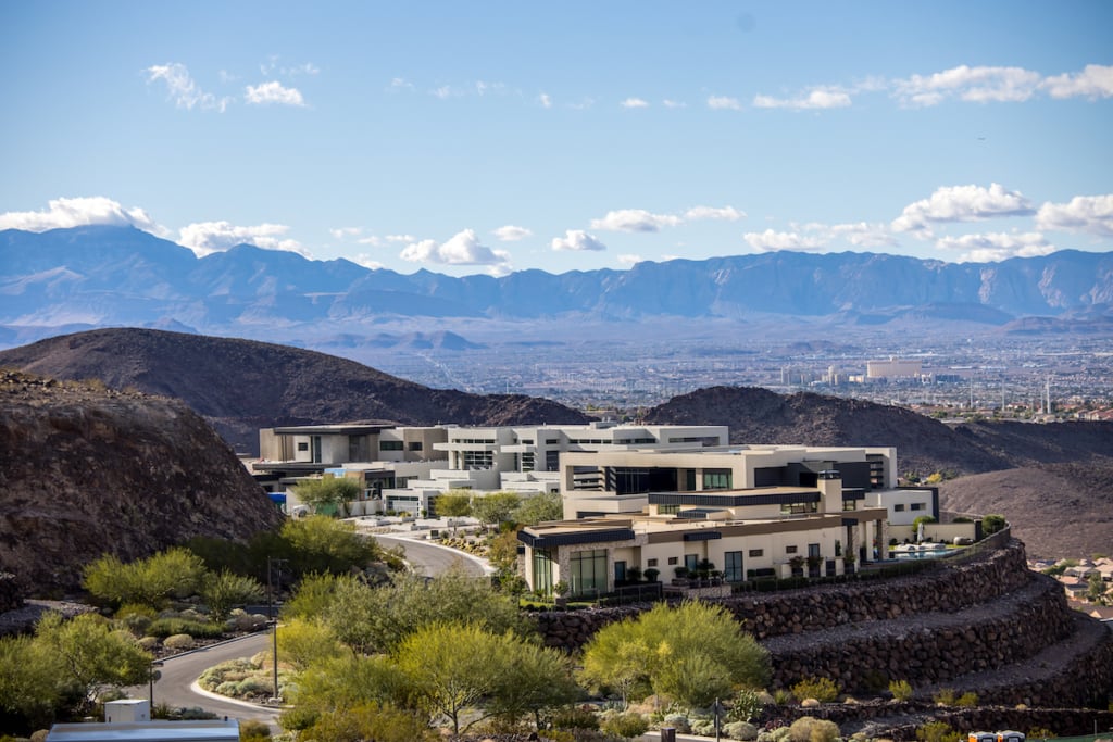 Ascaya vs. Roma Hills