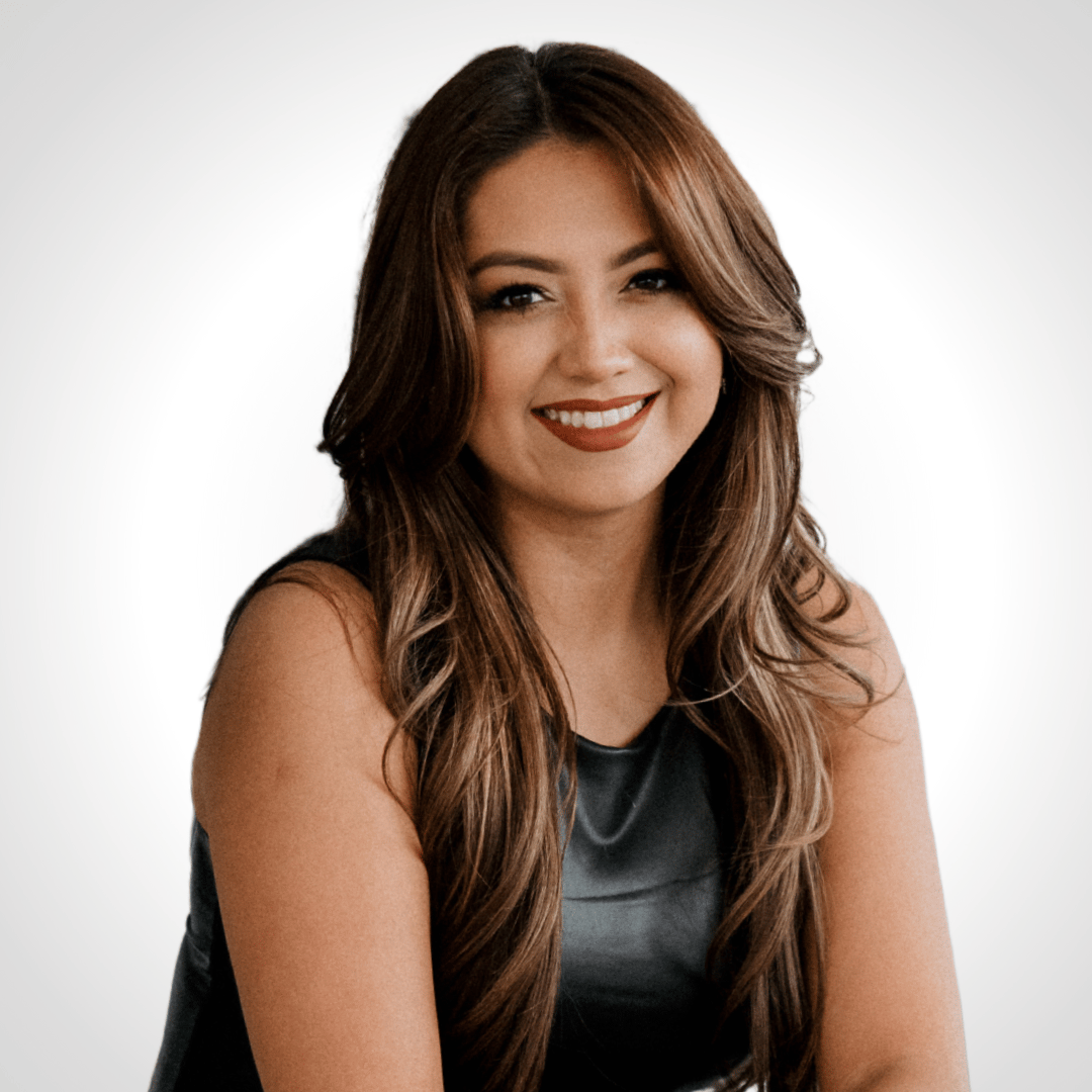 Arlette Quinones Chicago, Vesta Preferred Realty Agent Headshot