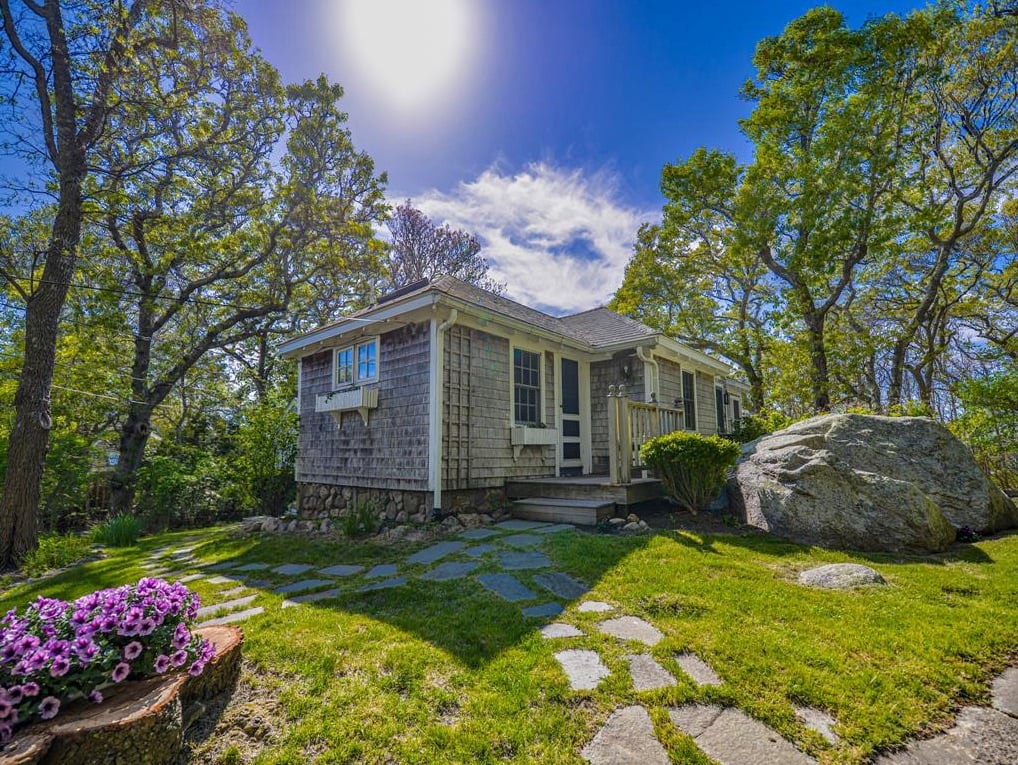 14 Carroll Ln