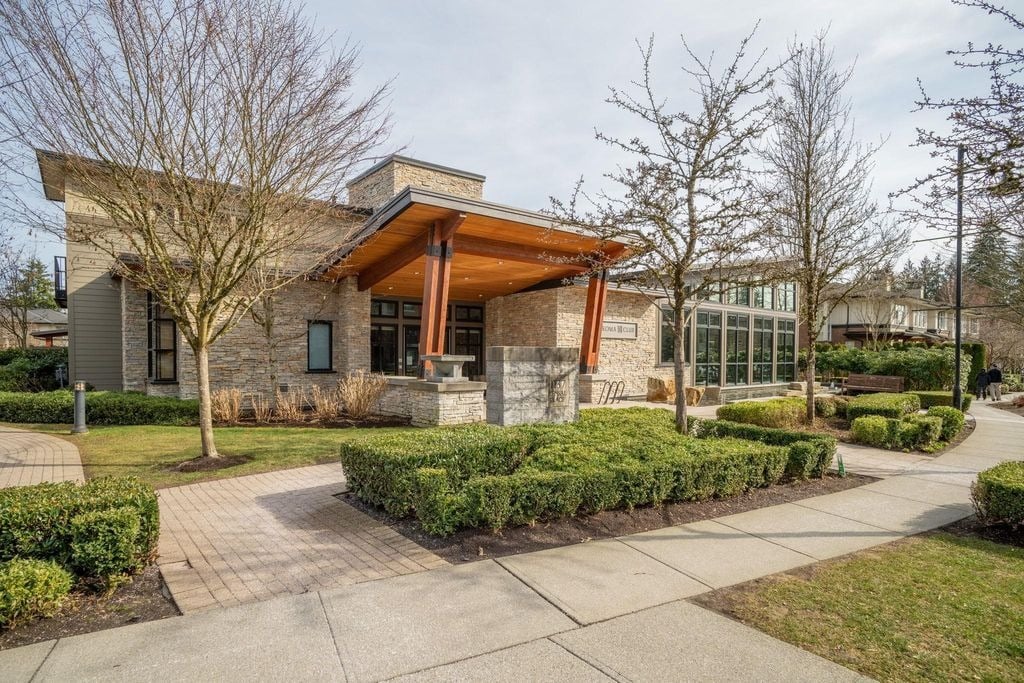 1135 Windsor Mews, #111