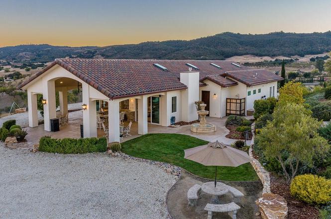5495 Vista Serrano