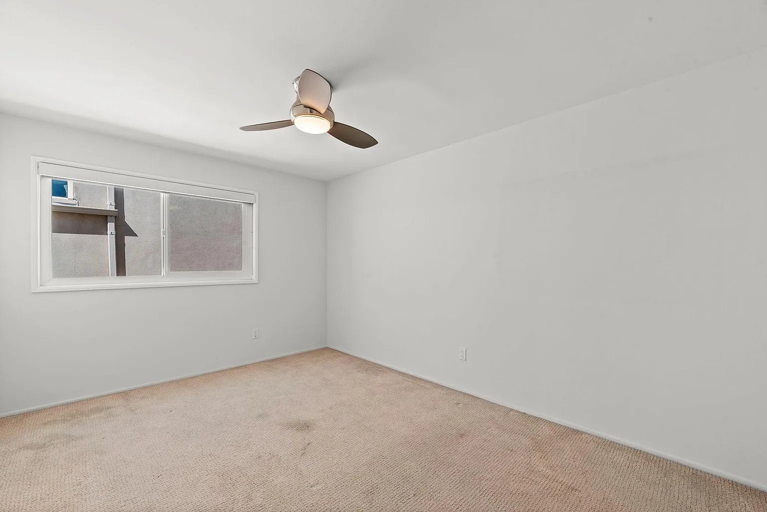 2300 Manhattan Ave