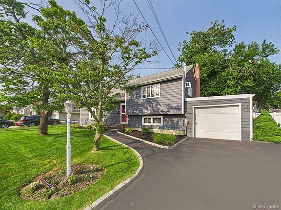 554 South 8th Street