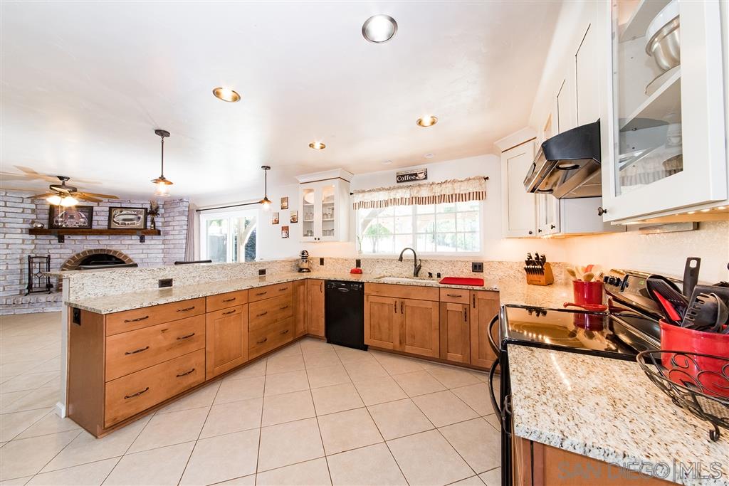 25073 Pappas Rd