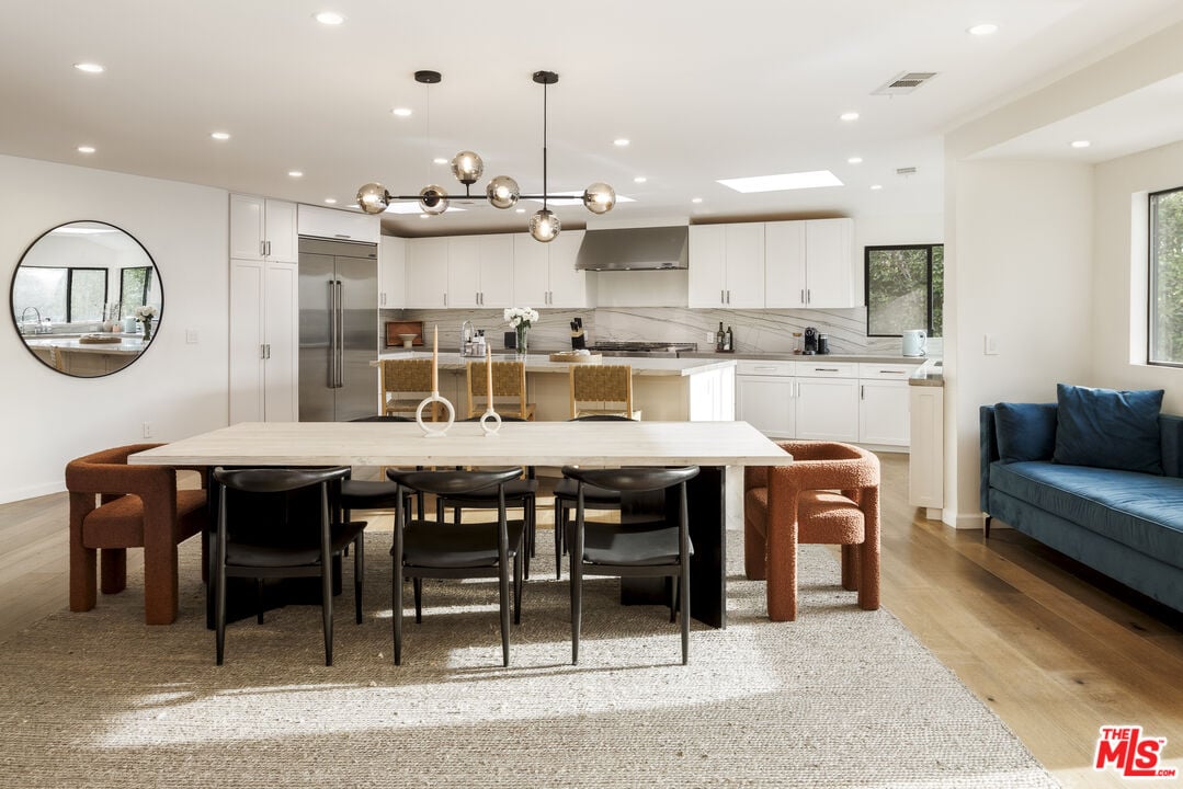 Atlas Estate, Stradella Rd, 90077