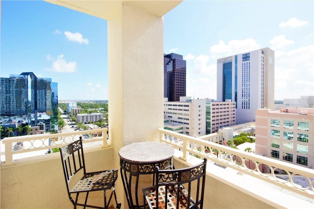 511 SE 5th Ave UNIT 1414