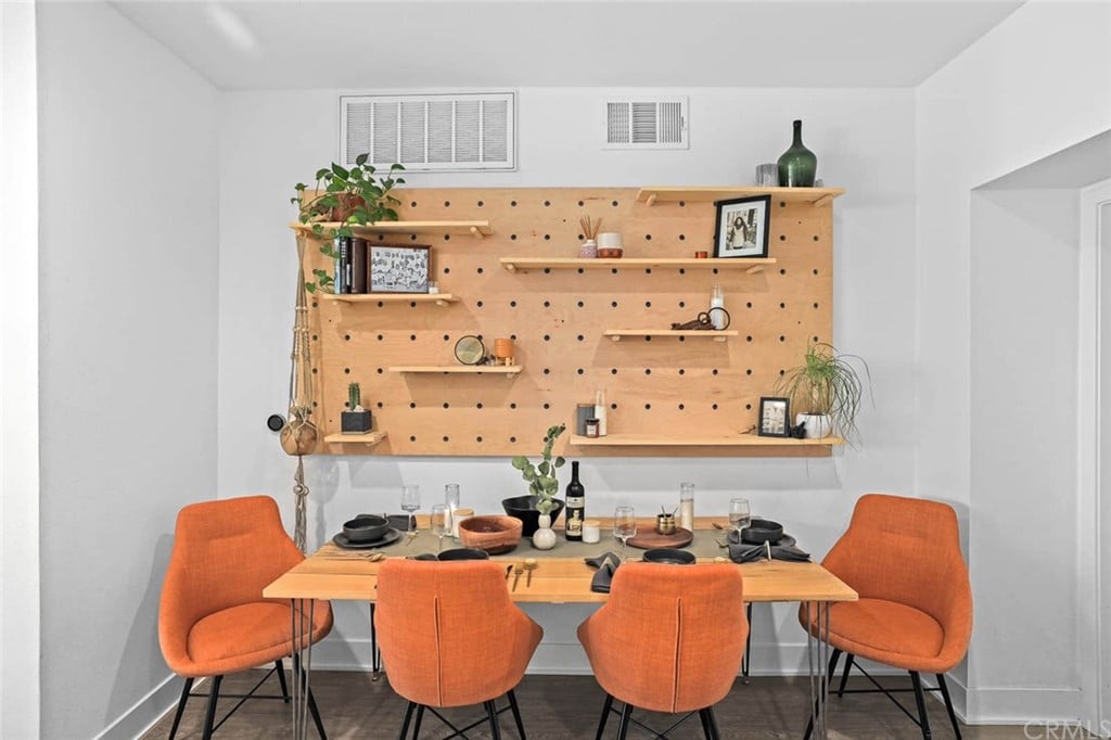 118 S Avenue 50, Unit 204