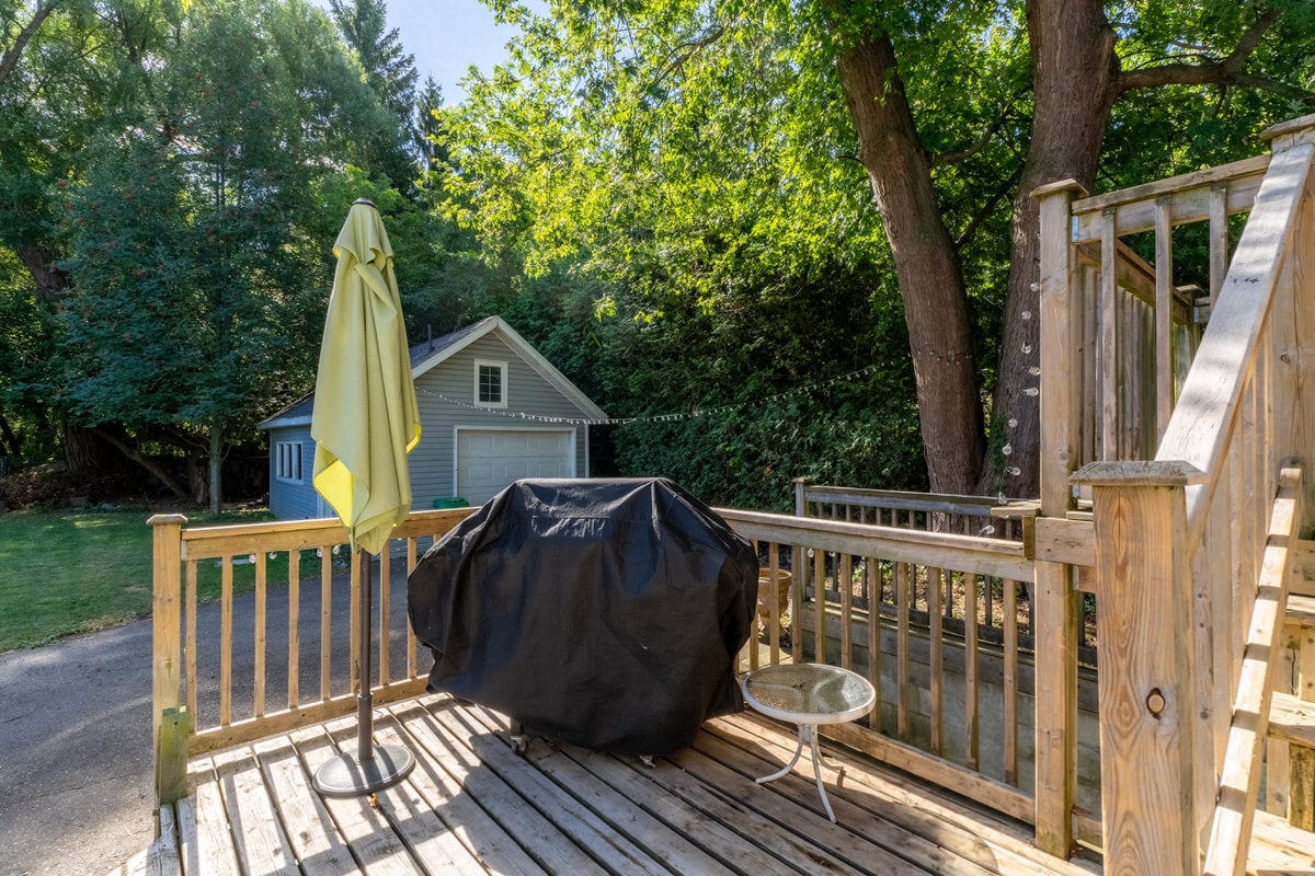 708 Montbeck Cres