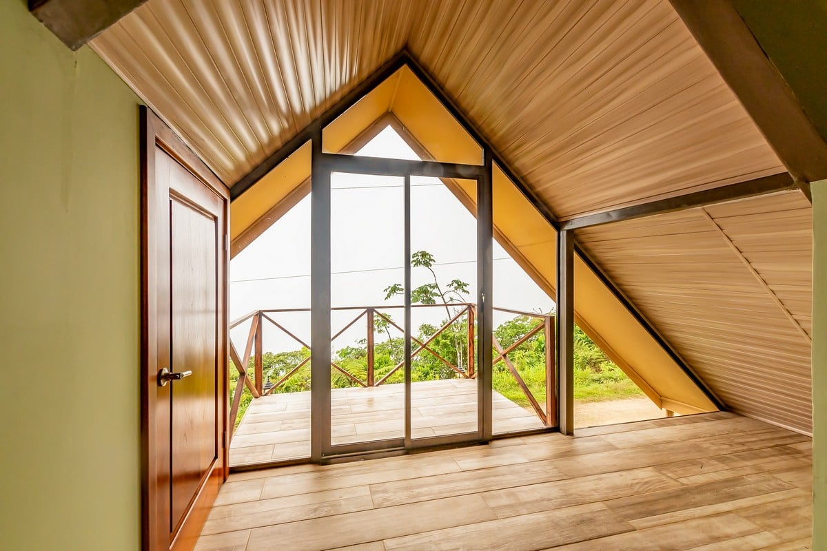 1.8 ACRES – 4 Bedroom Panoramic Ocean & Mountain View Paradise Home Tucked Away in Complete Privacy With Tropical Gardens & Fruit Trees!!!