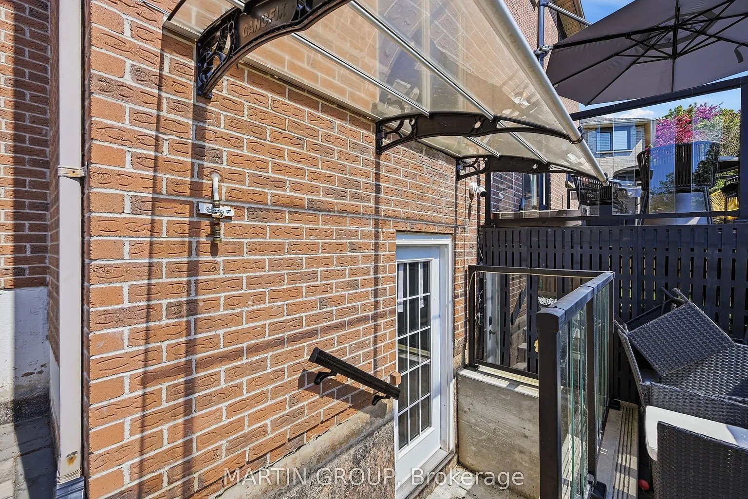 376 Carrier Ln