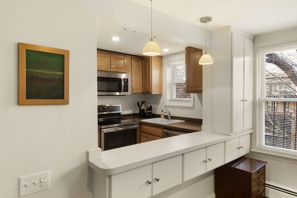 157 W Brookline St #4