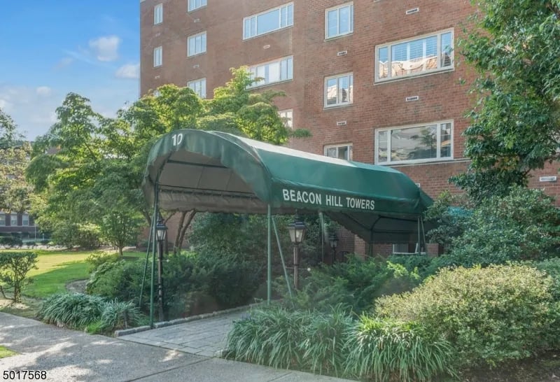 10 Euclid Ave