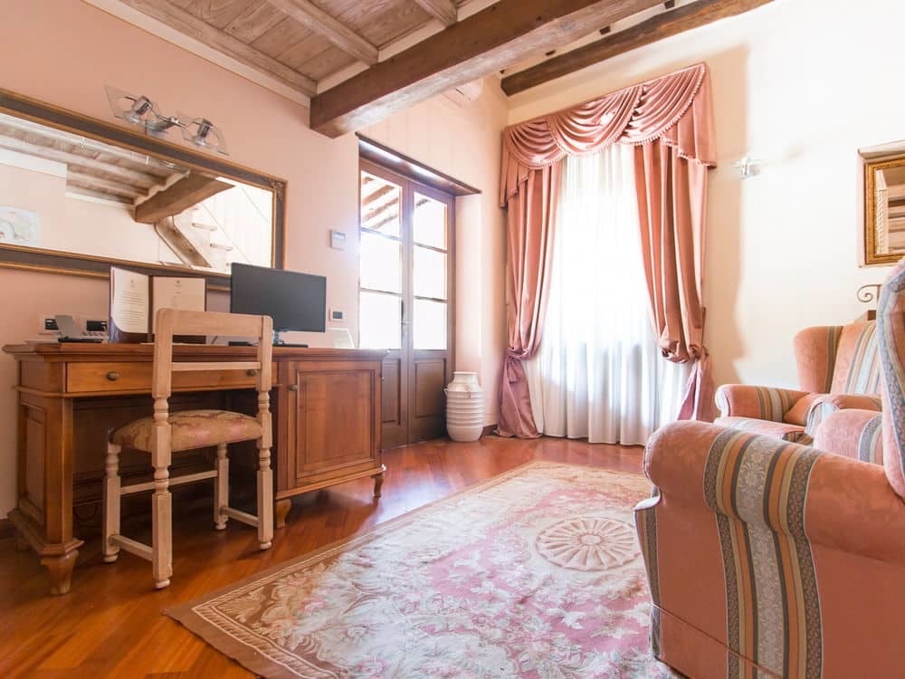Charming Villa on the Versilian Coast of Tuscany