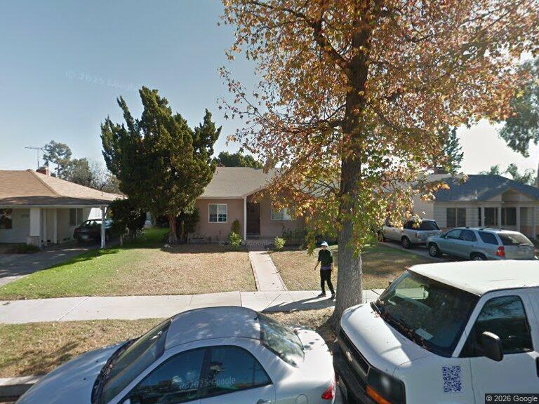 6112 Beeman Ave