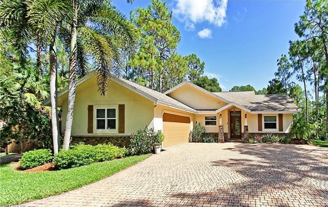 5731 Shady Oaks Ln