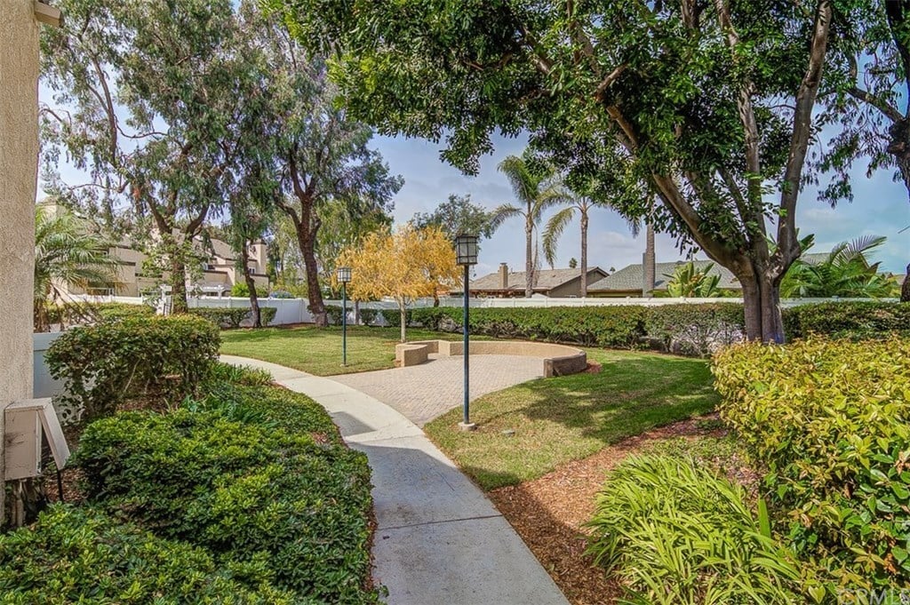 925 Van Ness Ct