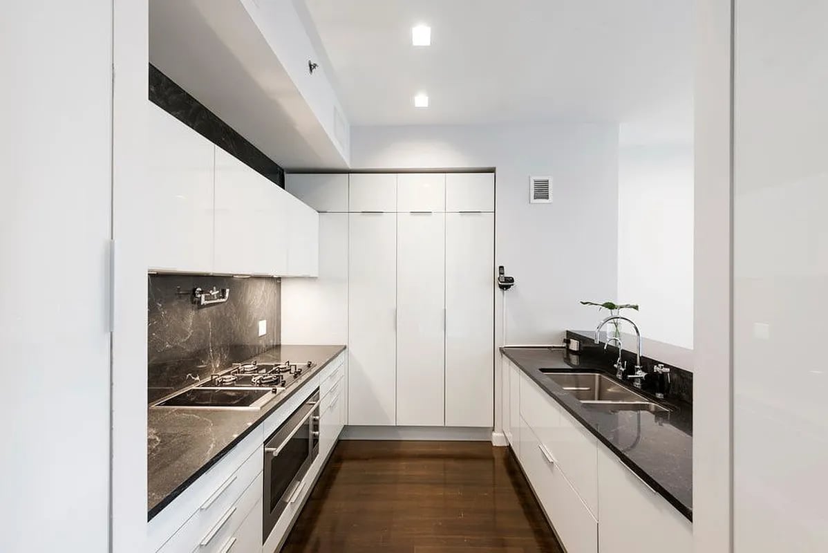 240 Park Ave S #8B