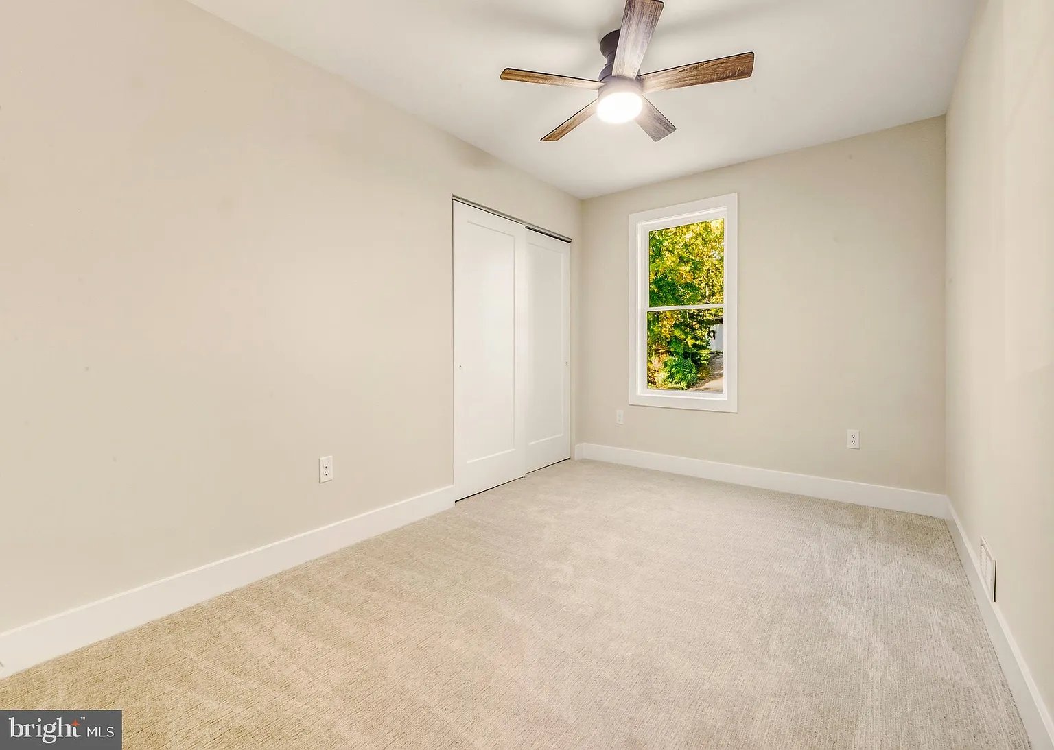 15 Bronwood Dr