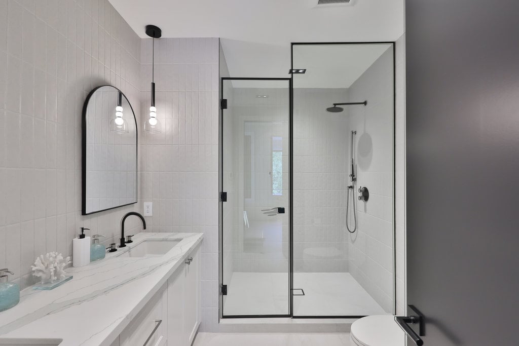 1380 Birchwood Heights Dr