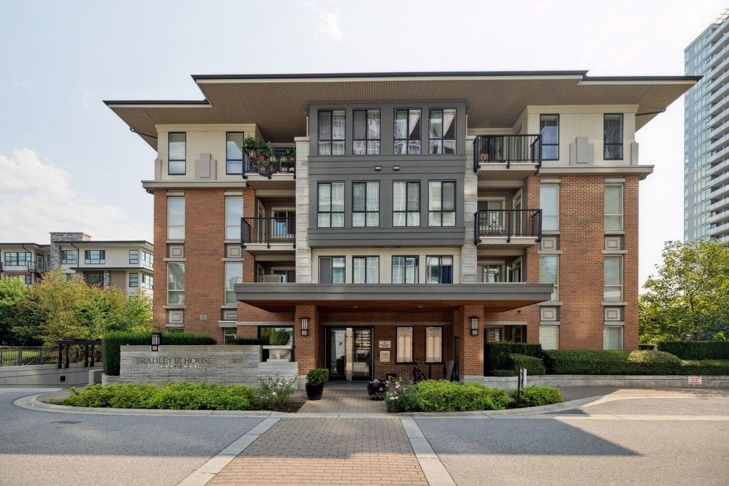 1135 Windsor Mews, #111