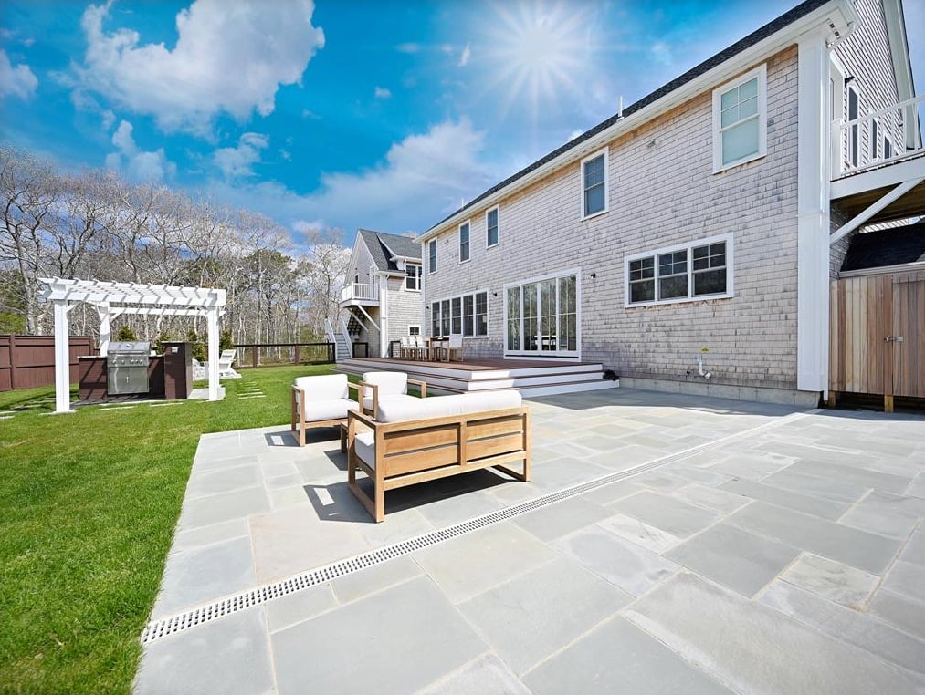 12 Baylies Way