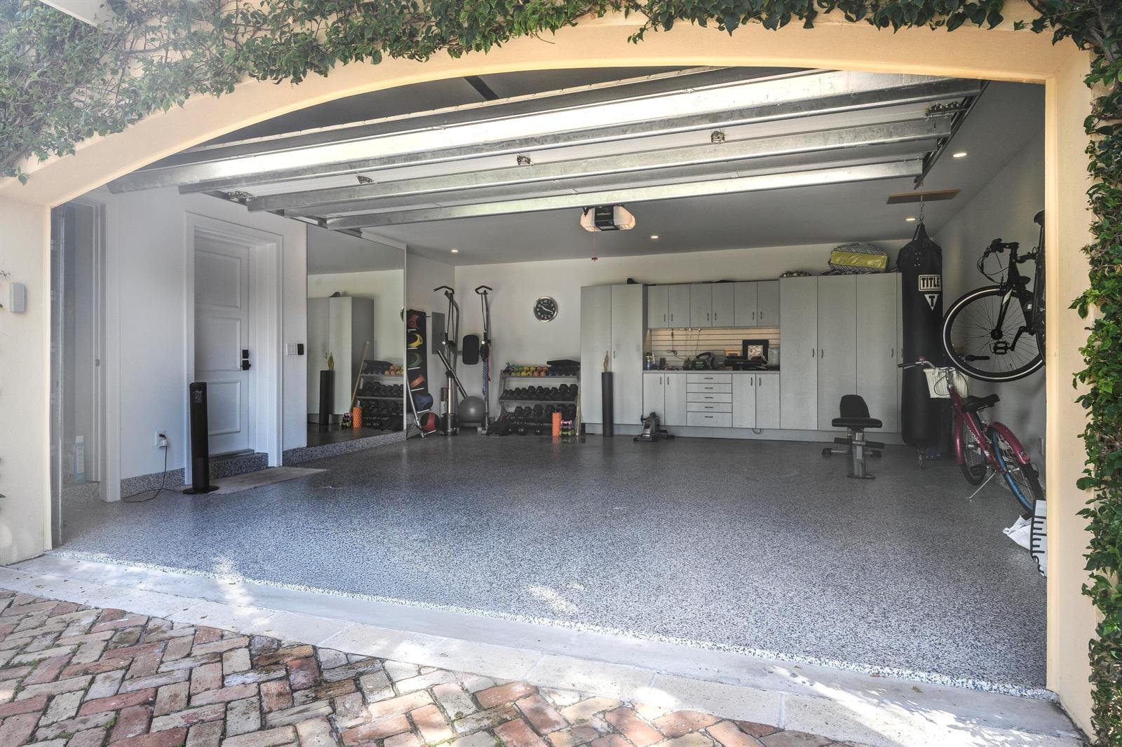 245 Murray Road 