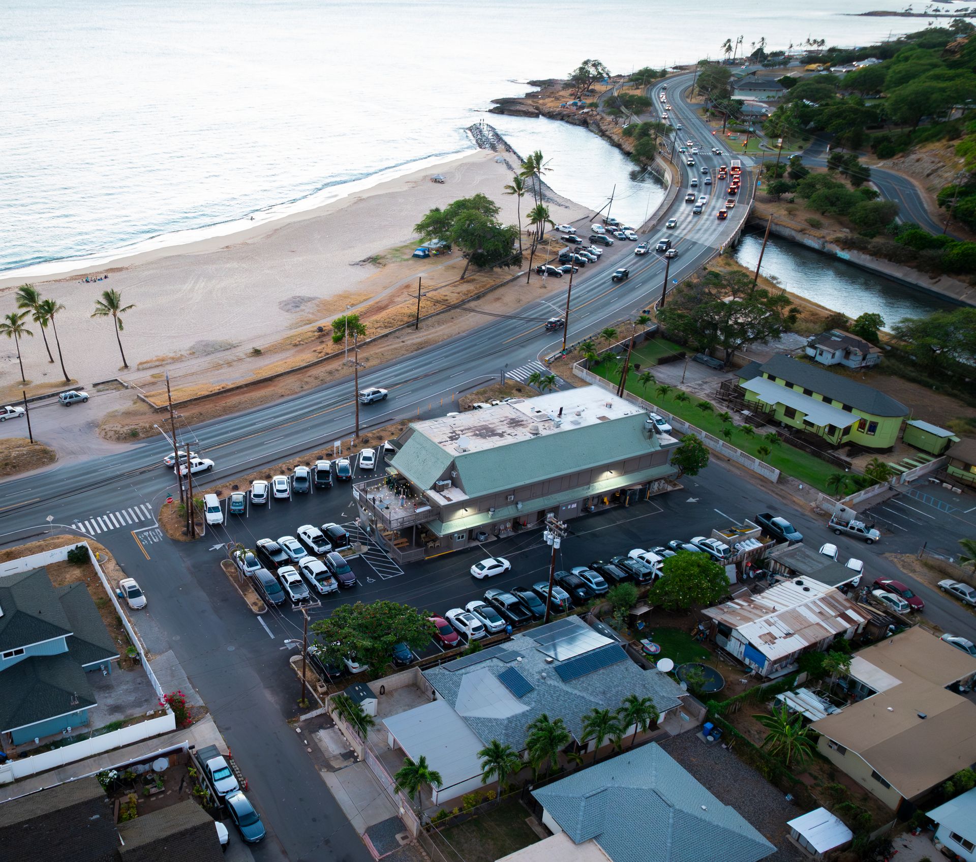 Maili Sunset Marketplace