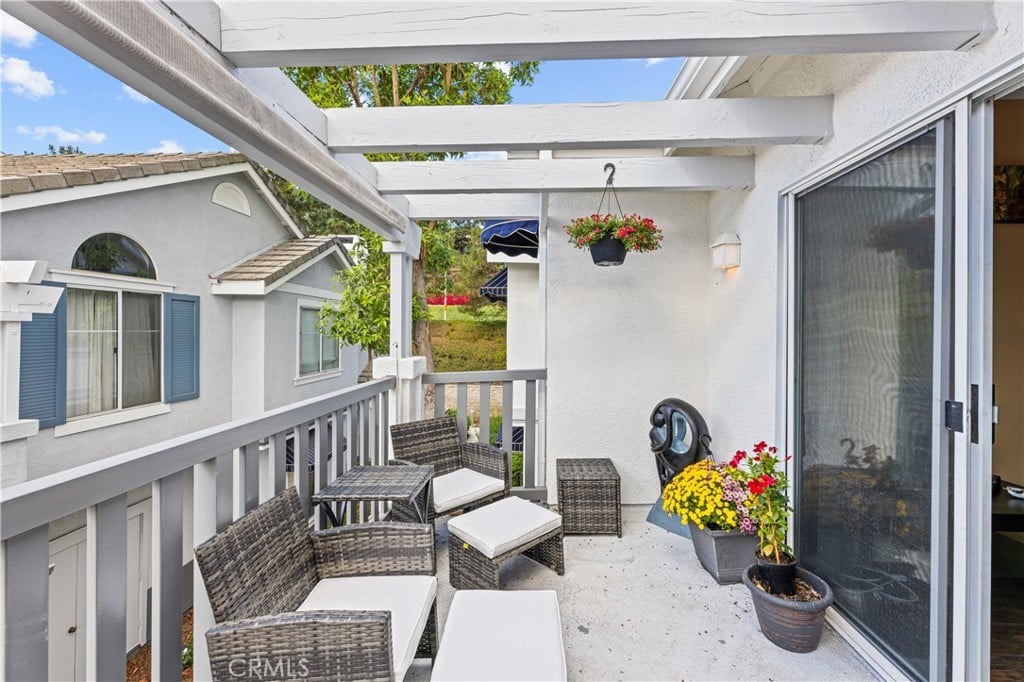 19 Breakers Ln