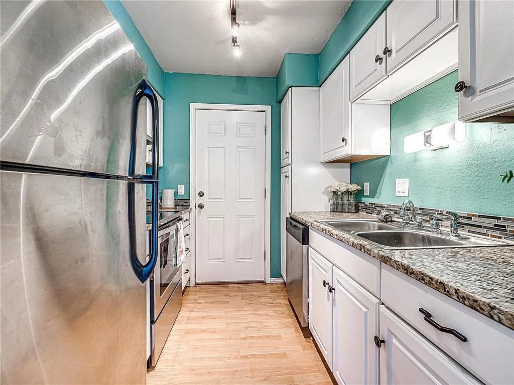 816 Cardinal Creek Blvd Apt D