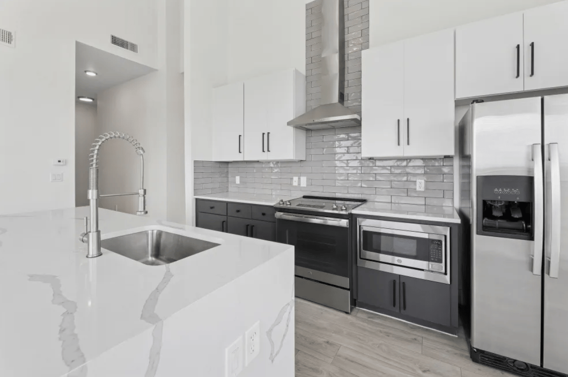 6 Weeks FREE and No Deposit!