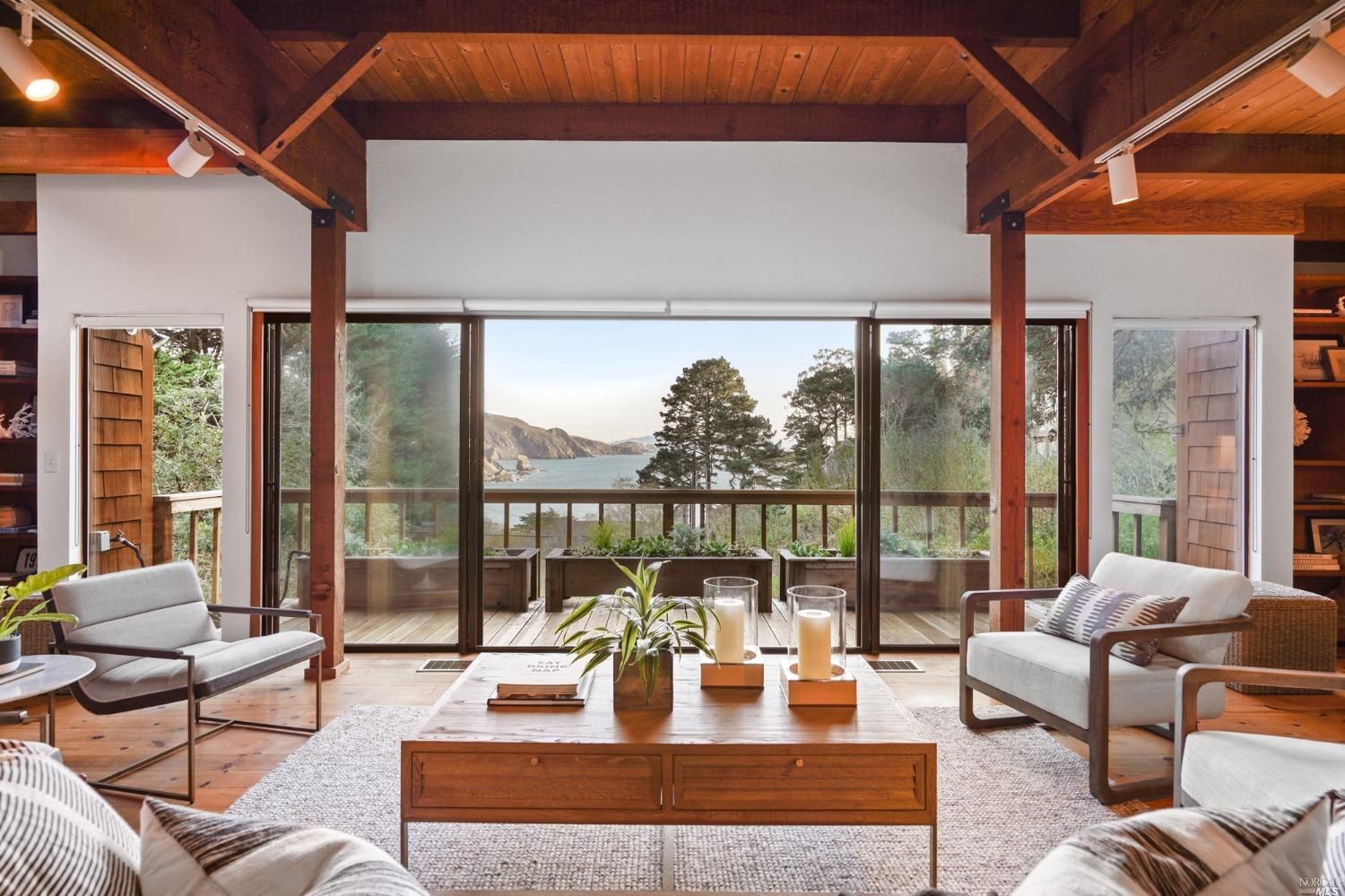 260 Sunset Way