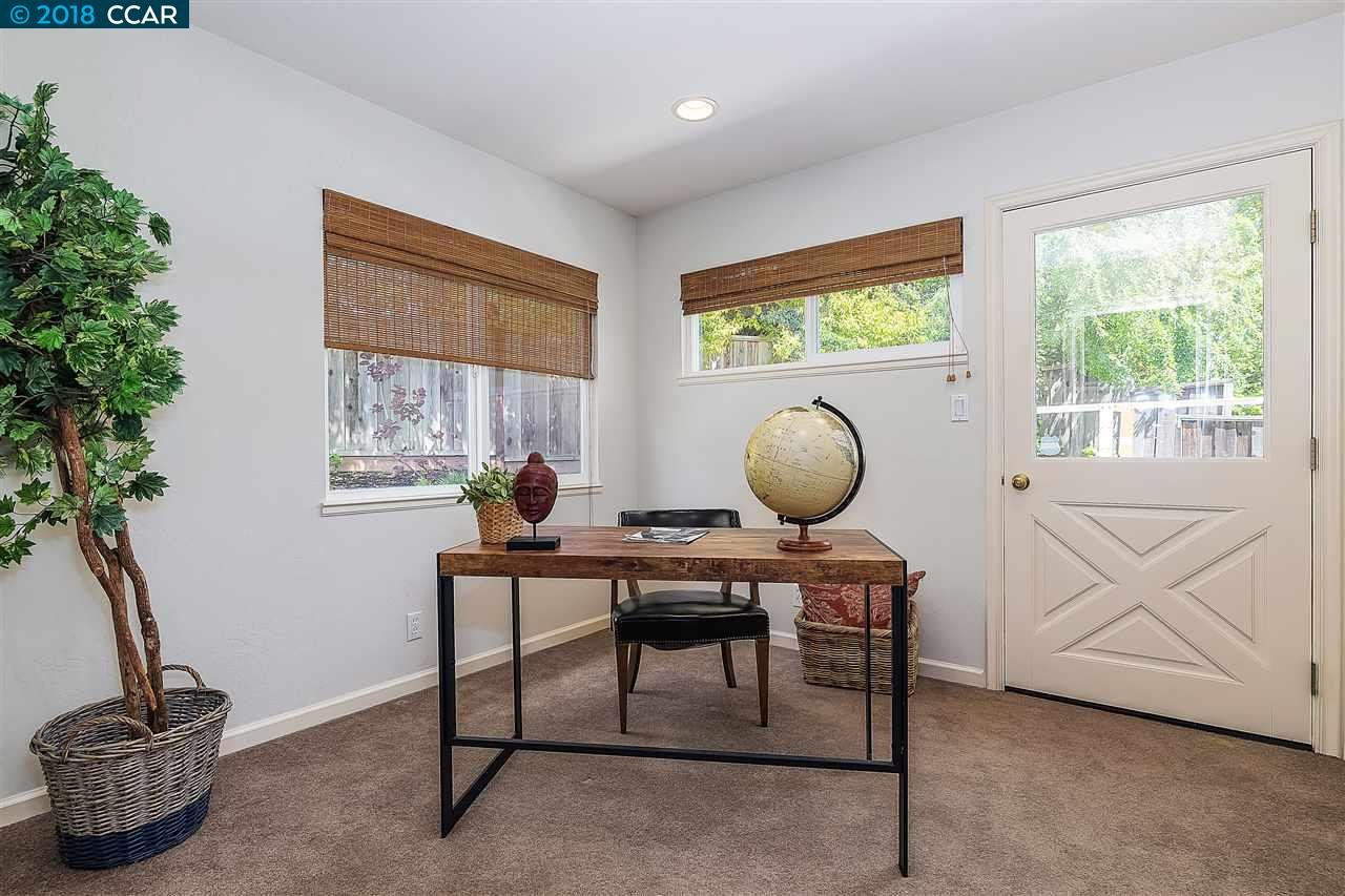1853 Del Rio Dr