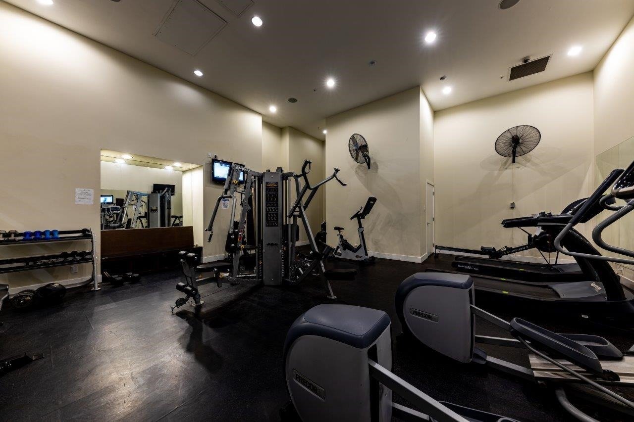 158 W 13th St, #602