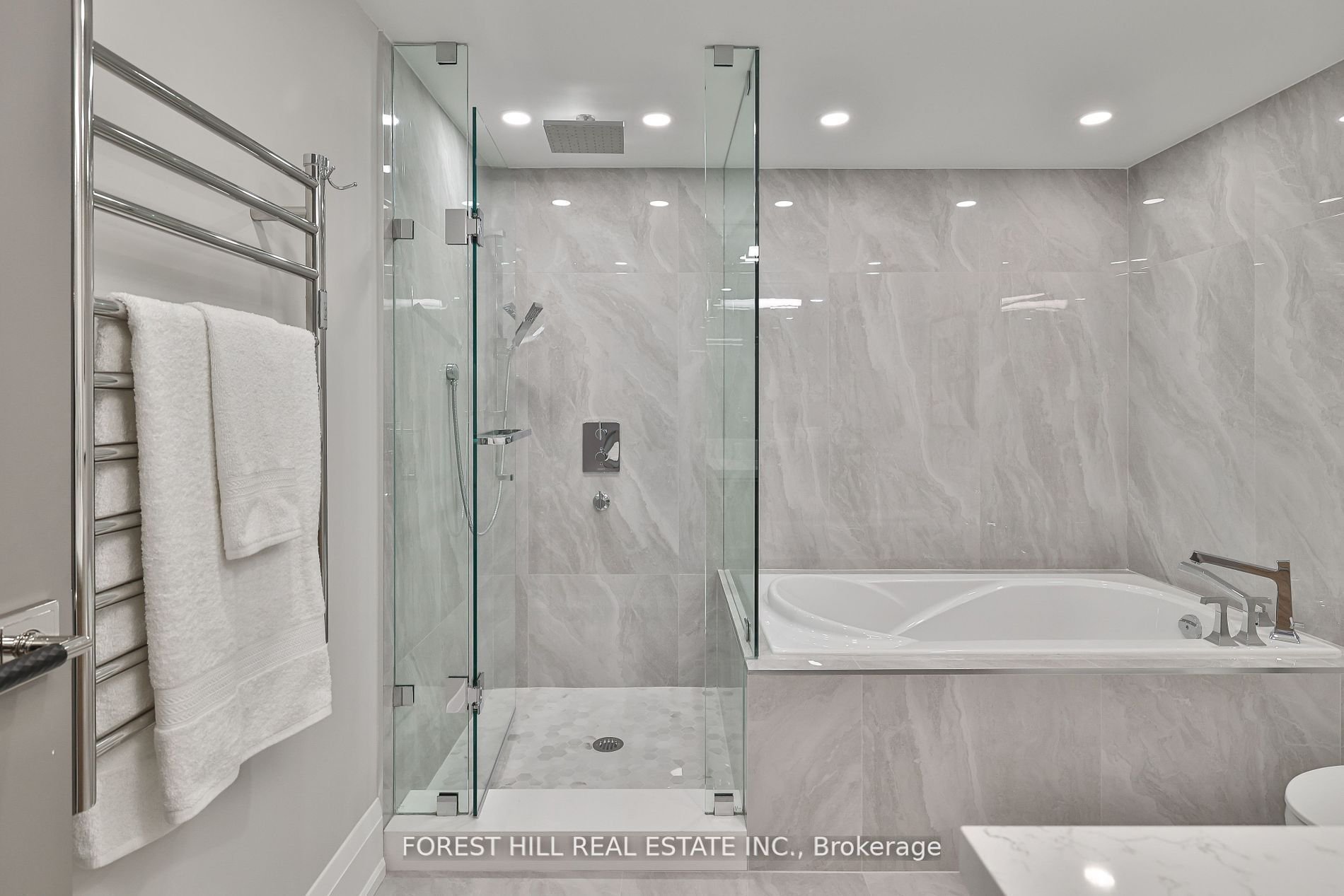 LOWER PENTHOUSE IN THE FINANCIAL DISTRICT
