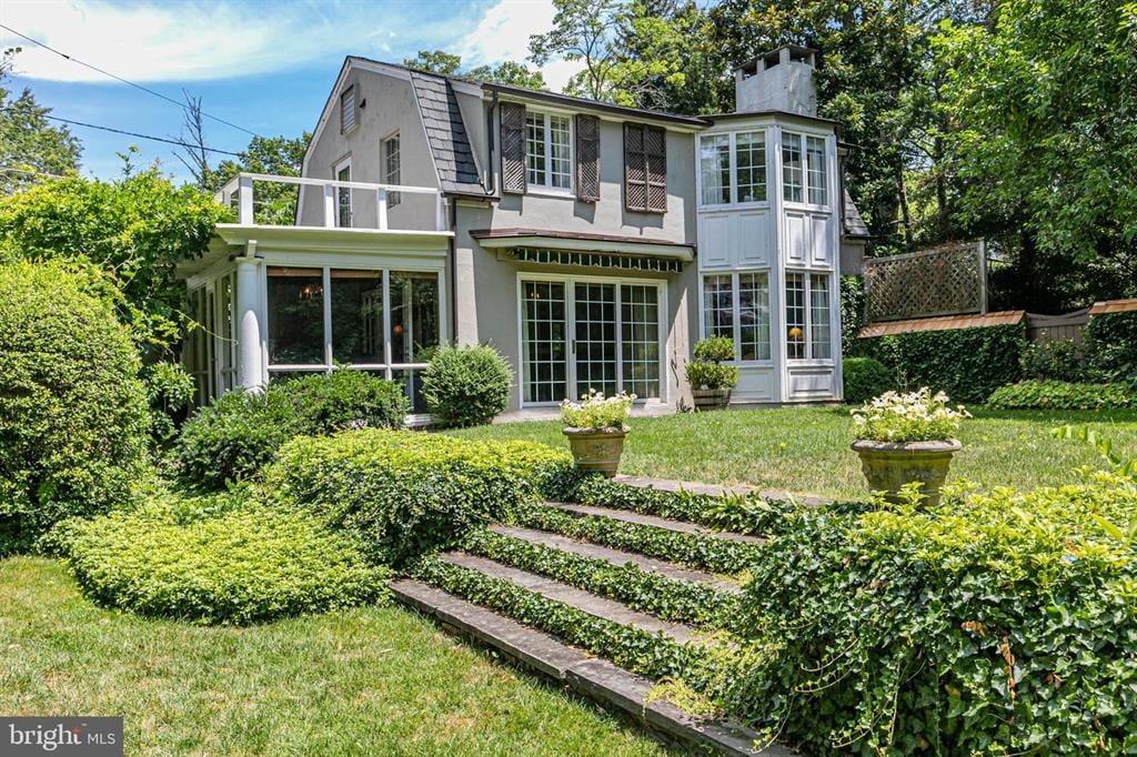 7 Lafayette Rd
